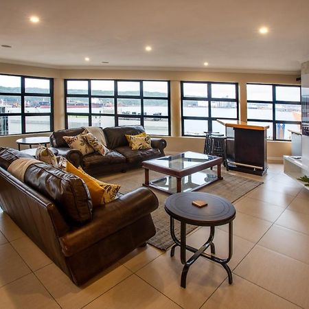 Stay At The Point - Peaceful Plentiful Penthouse ダーバン エクステリア 写真