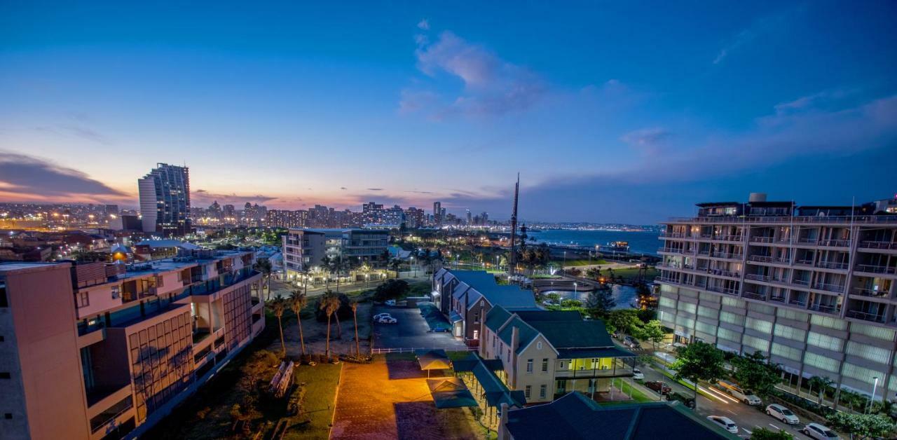 Stay At The Point - Peaceful Plentiful Penthouse ダーバン エクステリア 写真